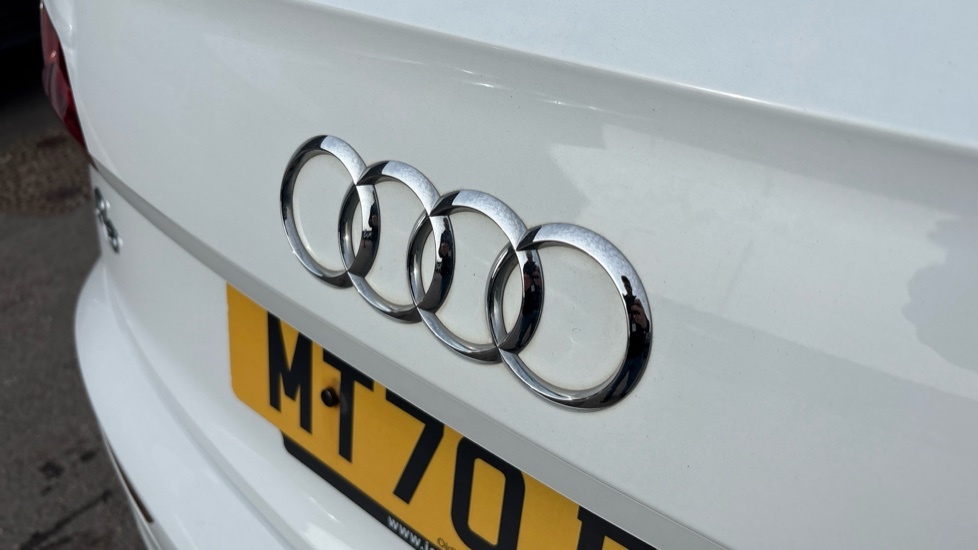 Audi Q5 2L Black Edition Grey #26
