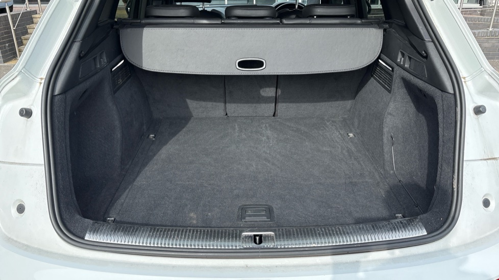 Audi Q5 2L Black Edition Grey #19