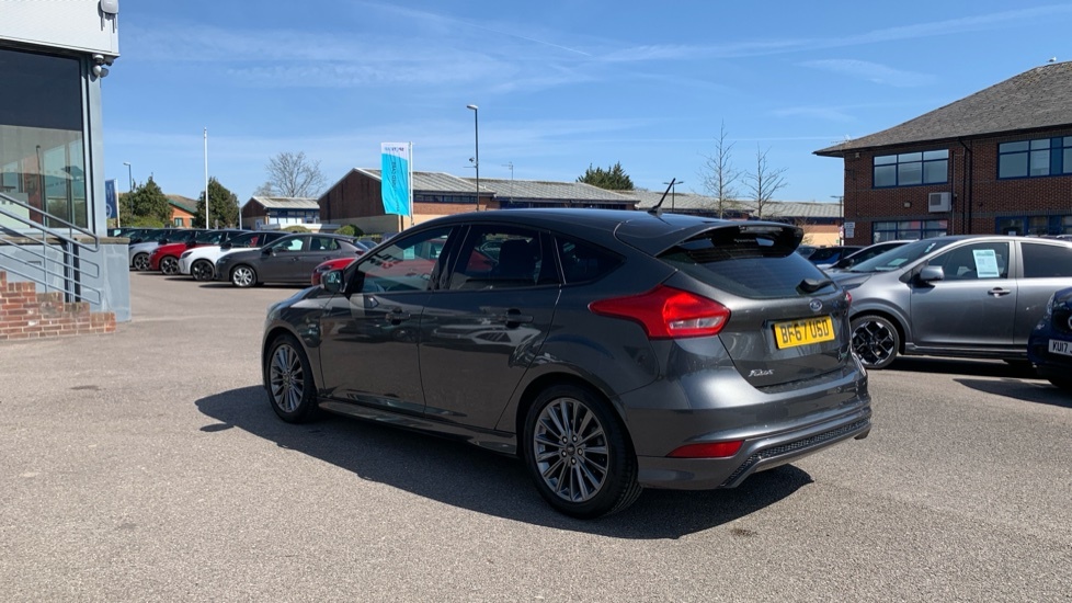 Ford Focus 1.0T Ecoboost St-line Hatchback #5