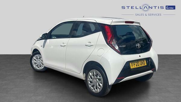 Toyota Aygo 1.0 Vvt-i X-play Hatchback Euro FP20UHD  #6