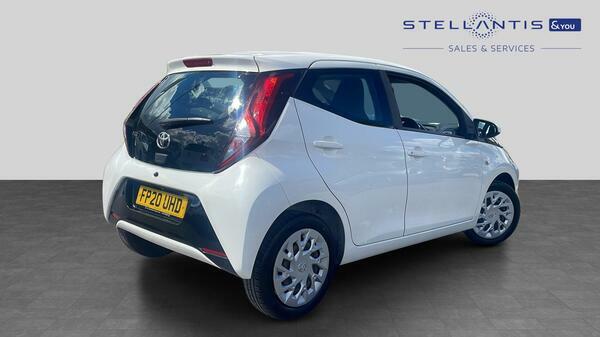 Toyota Aygo 1.0 Vvt-i X-play Hatchback Euro FP20UHD  #3