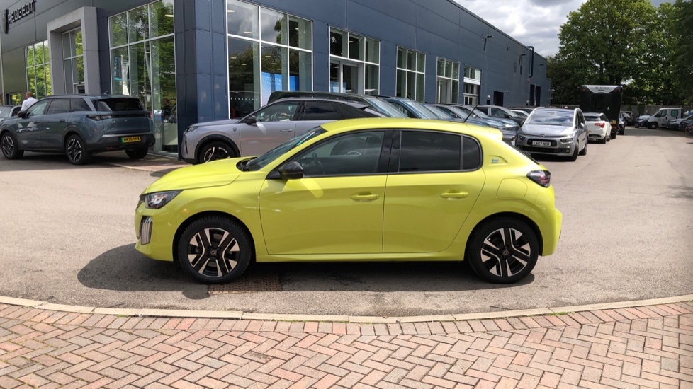Peugeot e-208 50Kwh E-style 7.4Kw Charger  #6