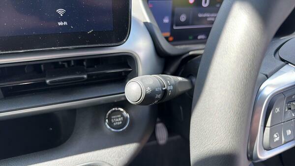 Jeep Avenger 1.2 E-hybrid Mhev Summit E-dct Euro 6 Ss #22