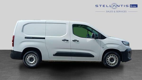 Peugeot Partner Professional Plus Grey #2