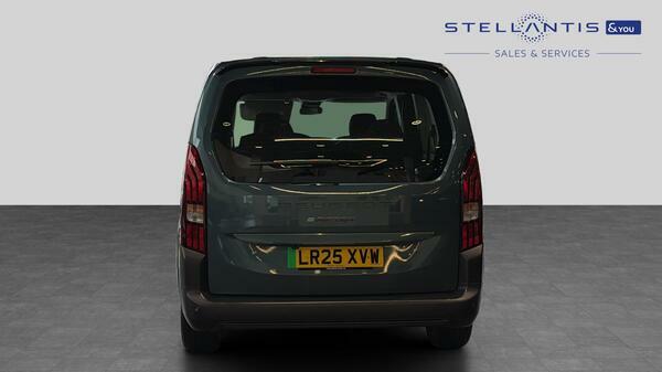 Peugeot e-Rifter Mpv Green #4