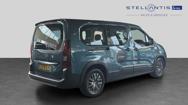Peugeot e-Rifter Mpv Green #3