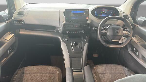 Peugeot e-Rifter Mpv Green #18