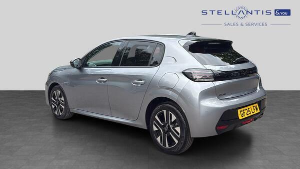 Peugeot 208 1.2 Puretech Allure Hatchback Eu #6