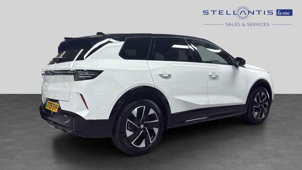 Vauxhall Grandland 73Kwh Gs Suv 213 Ps DY25SYF #3