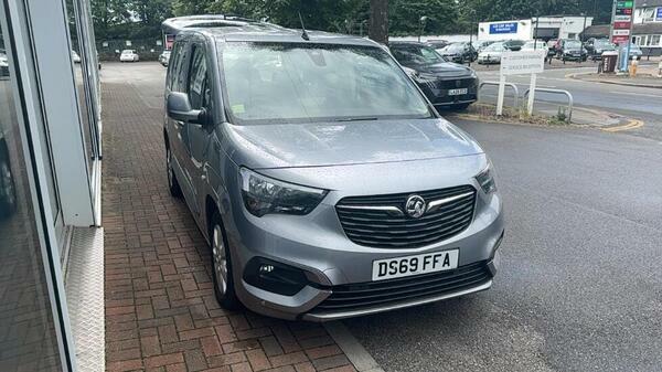 Vauxhall Combo Life 1.5 Turbo D Blueinjection Energy Mpv Au Grey