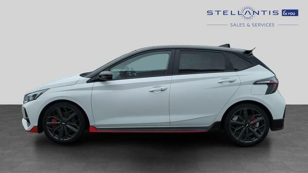 Hyundai I20 Hatchback White #7