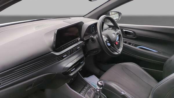 Hyundai I20 Hatchback White #14