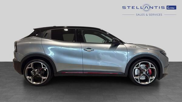 Alfa Romeo Junior 54Kwh Elettrica Veloce Suv 280  #2