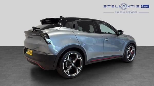 Alfa Romeo Junior 54Kwh Elettrica Veloce Suv 280  #3