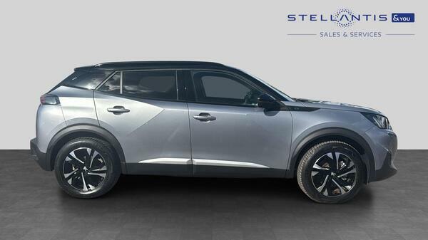 Peugeot e-2008 50Kwh Gt Suv 7Kw Charger 136 #2
