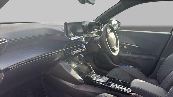 Peugeot e-2008 Gt Black #14