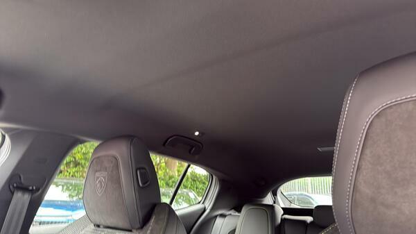 Peugeot 408 1.2 Hybrid 145 Gt Premium E-dsc6 Black #43