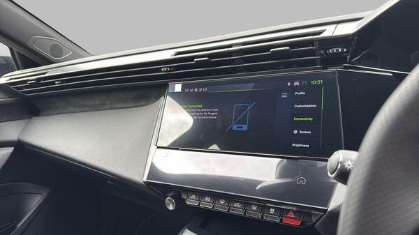 Peugeot 408 1.2 Hybrid 145 Gt Premium E-dsc6 Black #30