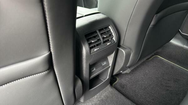 Peugeot 408 1.2 Hybrid 145 Gt Premium E-dsc6 Black #44