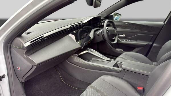 Peugeot 408 1.2 Hybrid 145 Gt Premium E-dsc6 Black #15