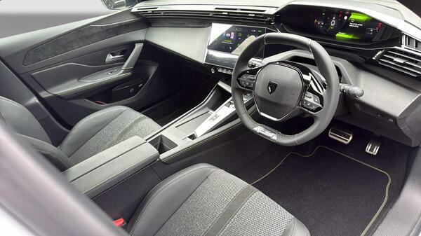 Peugeot 408 1.2 Hybrid 145 Gt Premium E-dsc6 Black #32
