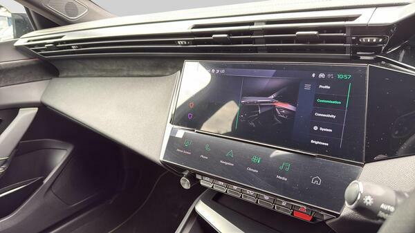 Peugeot 408 1.2 Hybrid 145 Gt Premium E-dsc6 Black #48