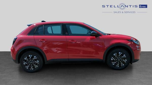 Fiat 600e 54Kwh Red Suv 156 Ps #2