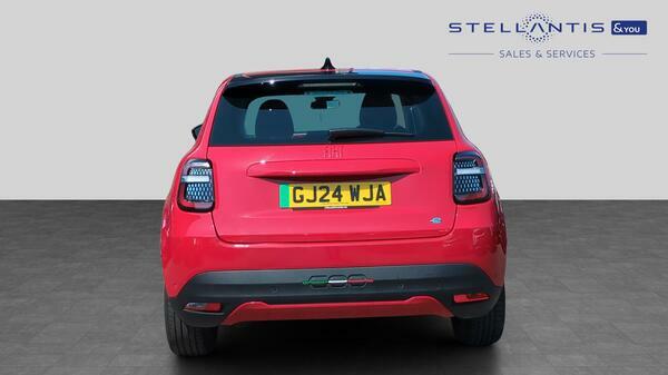 Fiat 600e 54Kwh Red Suv 156 Ps #4