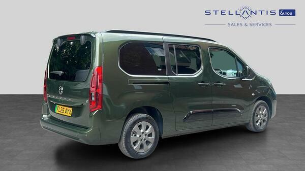 Vauxhall Combo-e Life 52Kwh Ultimate XL Mpv 7.4Kw Cha  #3