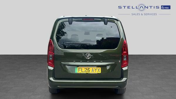 Vauxhall Combo-e Life 52Kwh Ultimate XL Mpv 7.4Kw Cha  #4
