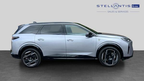 Peugeot 5008 73Kwh Gt Suv 210 Ps HY74NMK #2