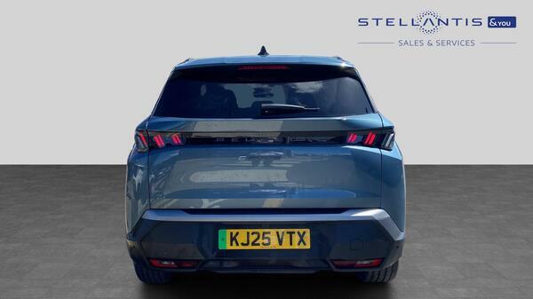 Peugeot 5008 73Kwh Allure Suv 210 Ps KJ25VTX #4