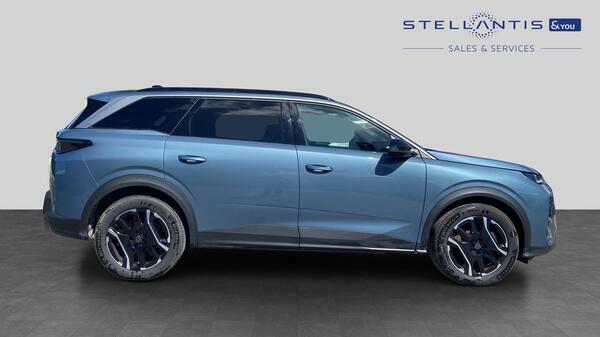 Peugeot 5008 73Kwh Allure Suv 210 Ps KJ25VTX #2