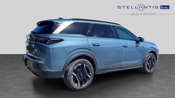 Peugeot 5008 73Kwh Allure Suv 210 Ps KJ25VTX #3
