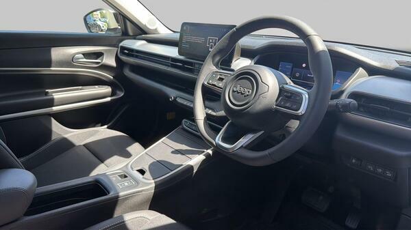 Jeep Avenger 115Kw Summit 54Kwh  #32