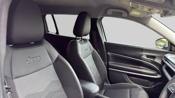 Jeep Avenger Suv Grey #16