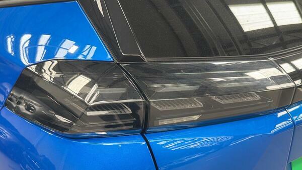 Peugeot e-2008 50Kwh Allure Suv 7Kw Charger #5