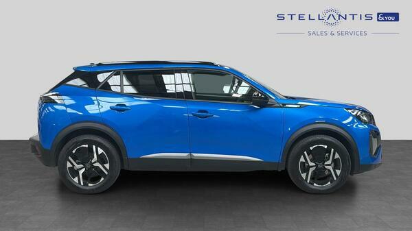 Peugeot e-2008 50Kwh Allure Suv 7Kw Charger #2