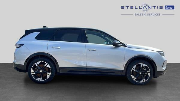 Vauxhall Grandland 73Kwh Ultimate Suv 213 Ps DN25FDA #2