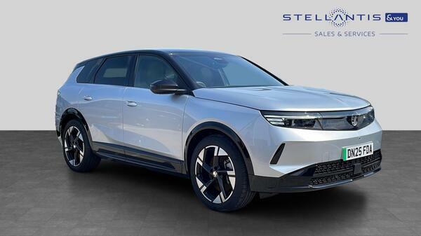 Vauxhall Grandland 73Kwh Ultimate Suv 213 Ps DN25FDA