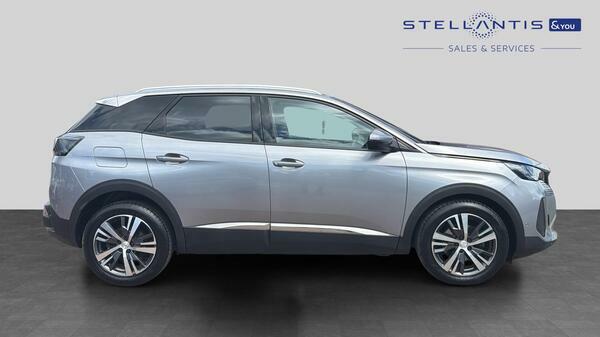 Peugeot 3008 1.5 Bluehdi Allure Premium Suv E #2
