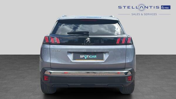 Peugeot 3008 1.5 Bluehdi Allure Premium Suv E #4