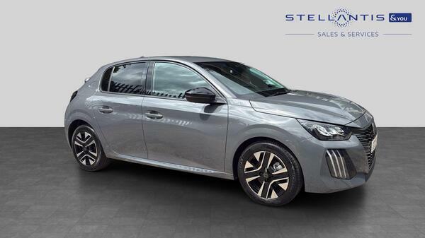 Peugeot 208 1.2 Puretech Allure Hatchback Eu