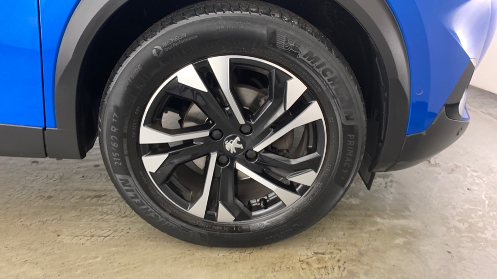 Peugeot 2008 1.2 Puretech Active Premium White #23