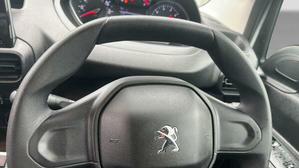 Peugeot Partner Mpv Grey #19