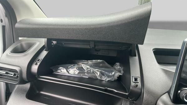 Peugeot Partner Mpv Grey #26