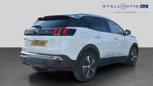 Peugeot 3008 1.5 Bluehdi Allure Suv Euro 6 S White #3