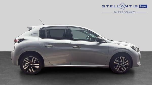 Peugeot 208 1.2 Puretech Allure Premium Hatchback WU23YNO #2