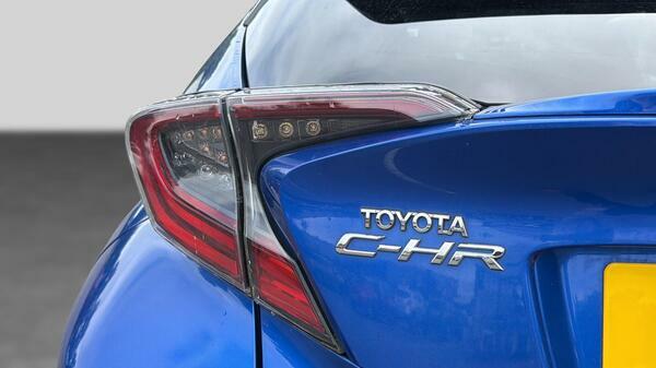 Toyota C-Hr 1.8 Vvt-h Dynamic Suv Hybrid Cvt Euro 6 NA18KTE #5