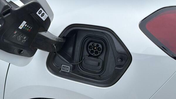 Vauxhall Corsa-e 50Kwh Elite Premium Hatchback 1 White #48